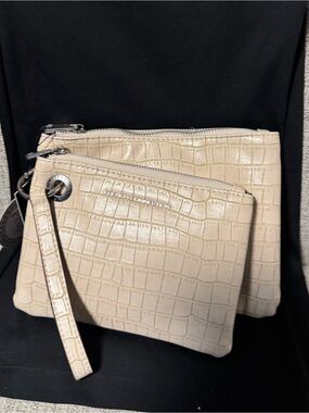 2 in 1 Wristlet Set~ Beige